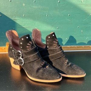 Linea Paolo  black suede booties